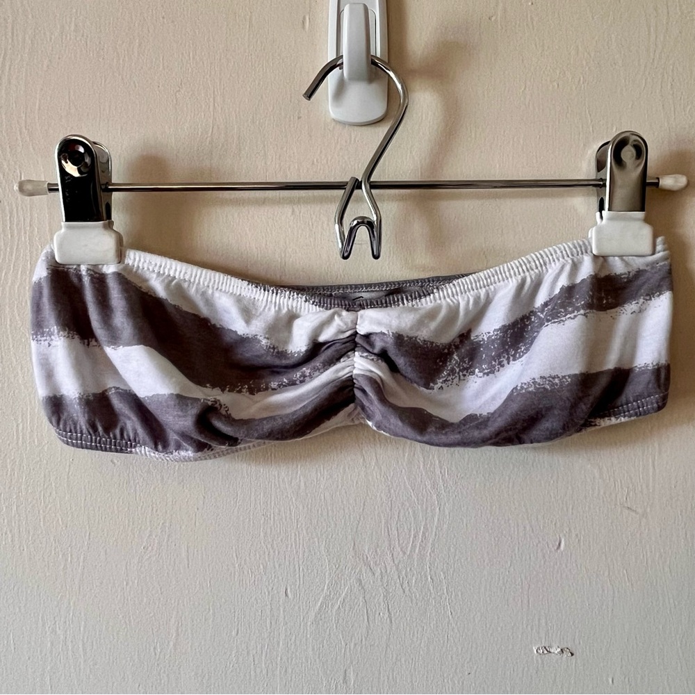 Sans Souci Grey & White Stripe Bandeau Strapless Bralette, Size L